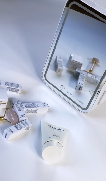 COOL BEAUTY BOX мини-холодильник для косметики, зеркальный, 6л