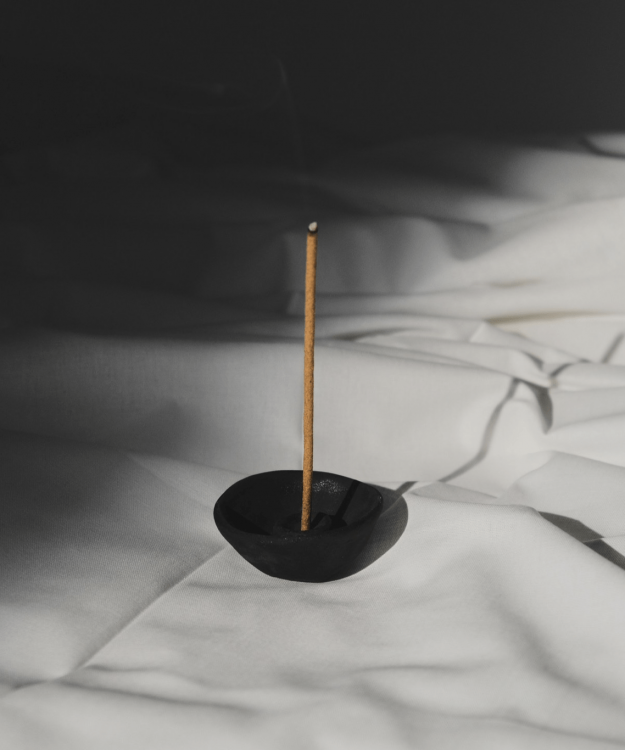 HYPNOSE, Керамическая подставка под благовония