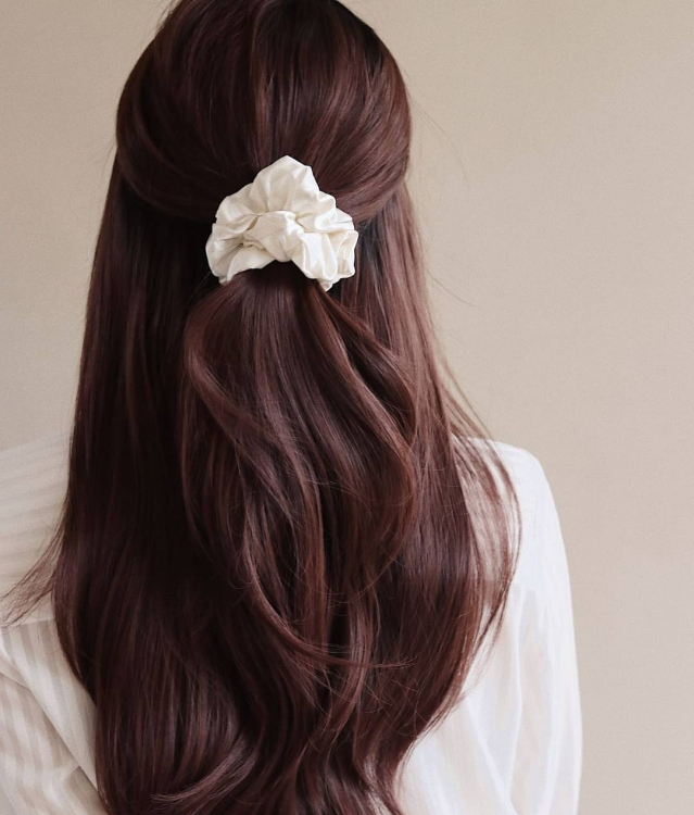 ASSORO, Шелковая резинка для волос, размер M, цвет (белый)